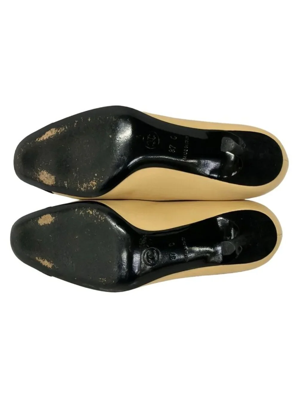 Chanel Pumps 37 C Beige Black Pearl Leather Heel